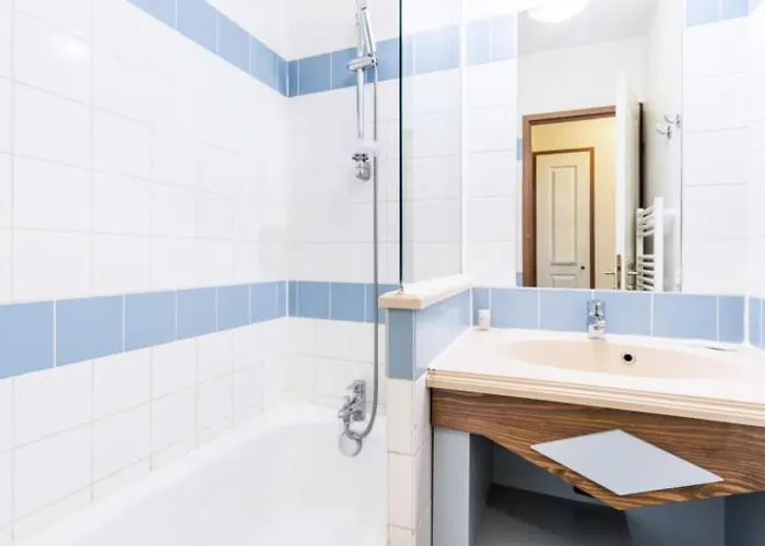 شقة L'instant - F2 Avec Piscine - Du Golf *